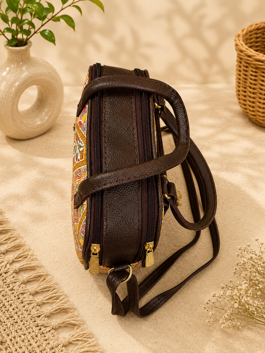 Elegant Printed Women’s Handbag with Adjustable Sling Strap