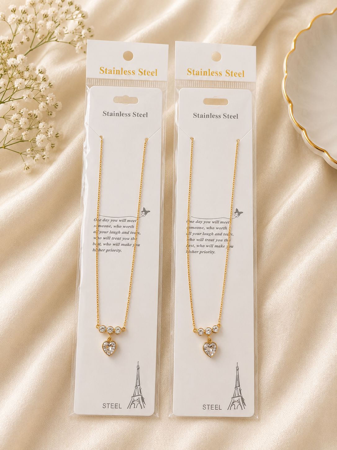 Elegant Gold-Tone Heart Pendant Necklace – Stainless Steel Jewelry